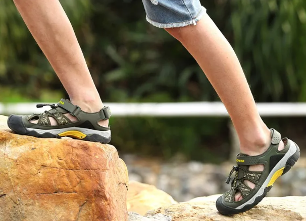 Casual and breathable hiking sandals