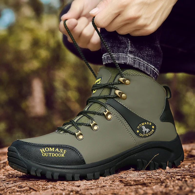 Non-slip hiking boots for men and women